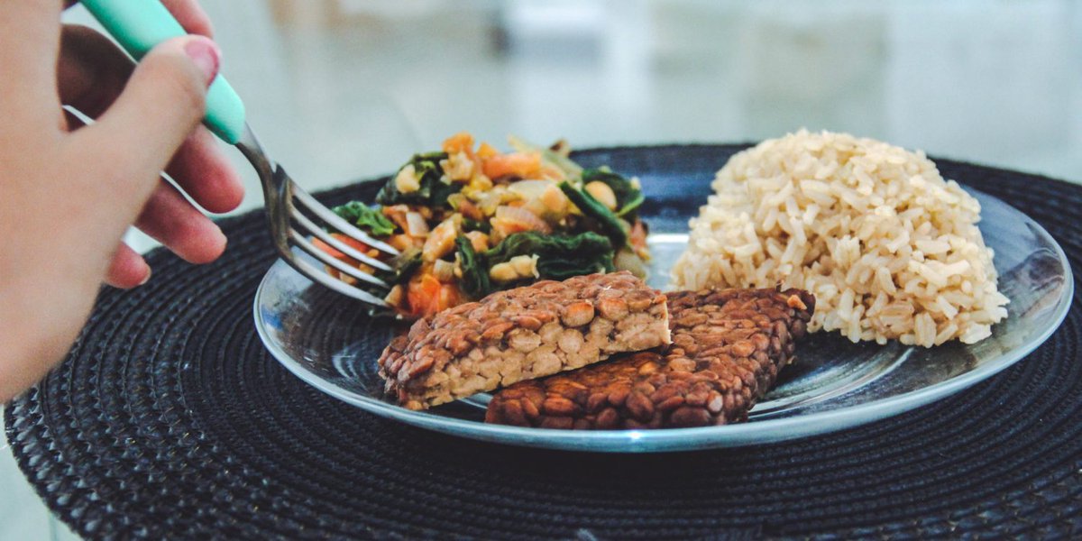 EventbriteLA's tweet photo. The Best Vegan and Vegetarian Food Festivals in California: https://t.co/4dpzDkEve9 https://t.co/R5cNseEXMp