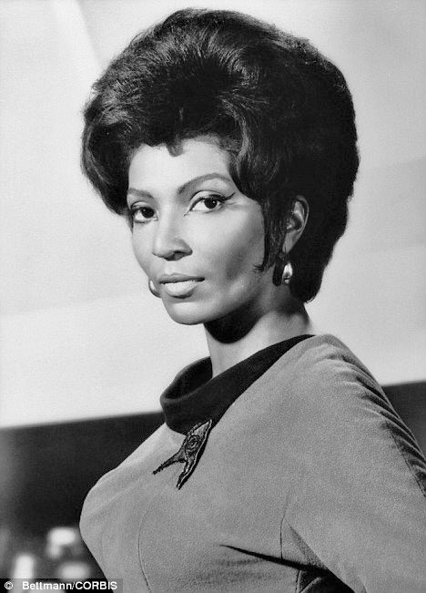 HAPPY BIRTHDAY TO THE GAWD, NICHELLE NICHOLS!    
