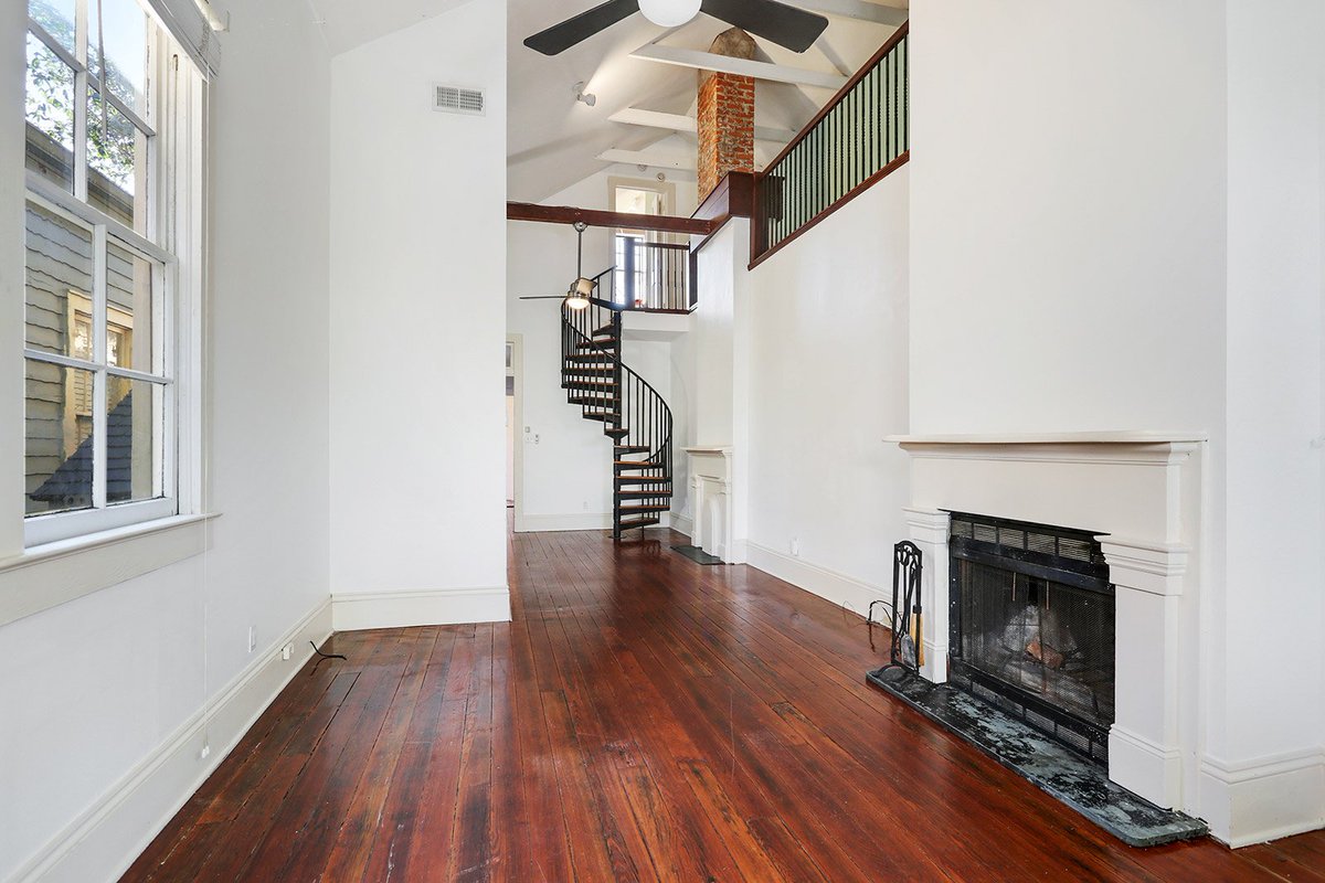 WitryCollective's tweet photo. PENDING, Continuing to Show-608-10 Upperline Street, New Orleans, LA $595,000 Uptown 5 Bedroom/ 4 Bath Multi Family Home Co-Listed with @KatieWitry &amp; @josh_realtor https://t.co/vH0uAFqZIt #neworleansrealestate #WitryCollective https://t.co/bnmQwjrzCJ