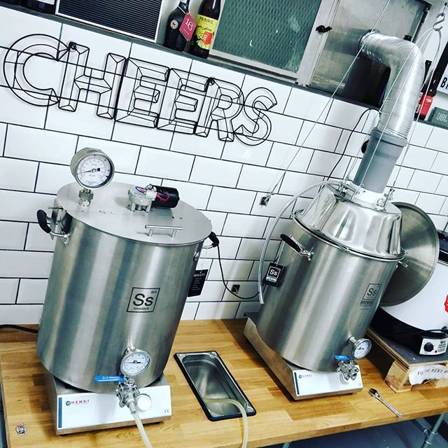 friediesbrewery's tweet image. Fertig mit den Vorbereitungen für den Morgigen #brautag Jetzt geht's nach Hause 👉 #feierabendbierchen Morgen wird das erste Mal im #unitank vergoren 🤩 Habt ein schönes #wochenende #tgif ---------------------------------------------------------------
… bit.ly/2LKkP05