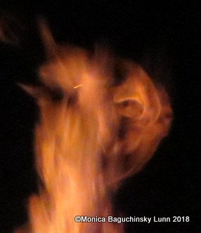 MonicaLunn's tweet image. #fire #campfire #haunted #ghost #paranormal #i_see_ghosts Photo not altered in any way except for cropping. Real picture of a real campfire I took this autumn of 2018. Share only with my copyright please.