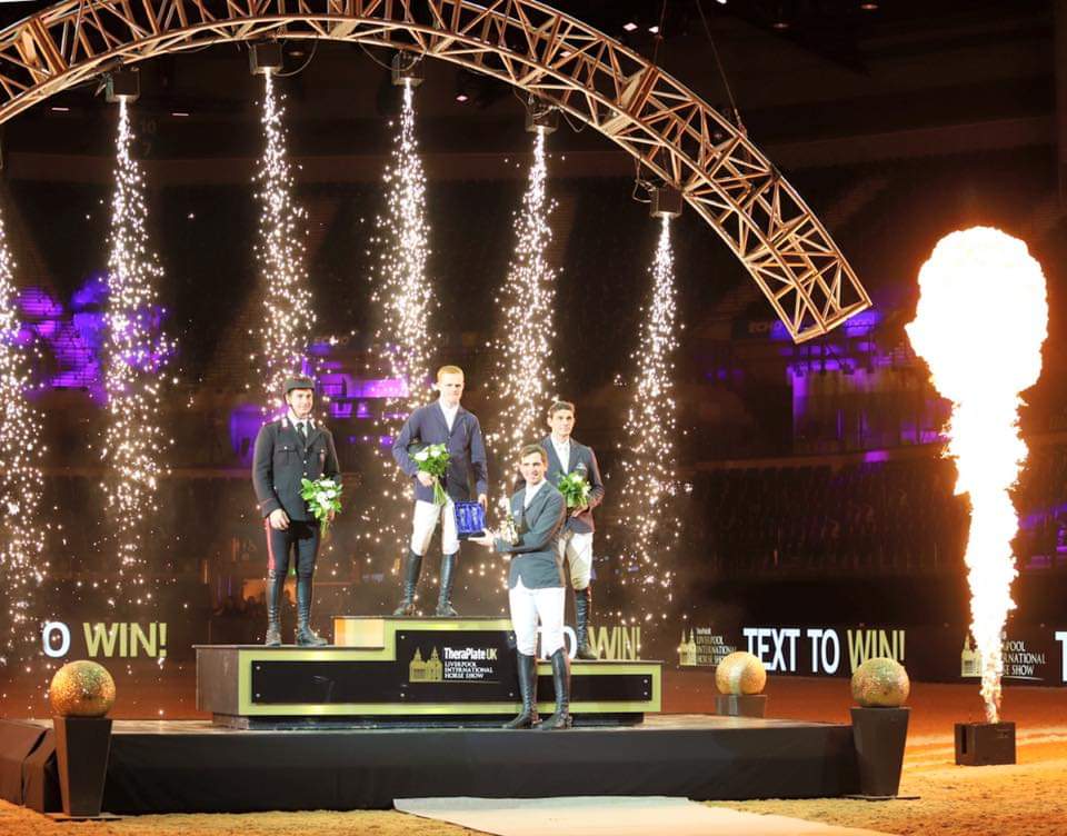 *Results*

CSI4* Two Phase 1.40m - Sponsored by Gornall Equestrian

🥇 James Smith 🇬🇧 riding Simply Splendid
🥈 Emanuele Gaudiano 🇮🇹 riding Kingston van het Eikenhof
🥉Paul Barker 🇬🇧 riding Happy Boy

#LIHS #liverpool2018 #TheraPlateUK #GornallEquestrian