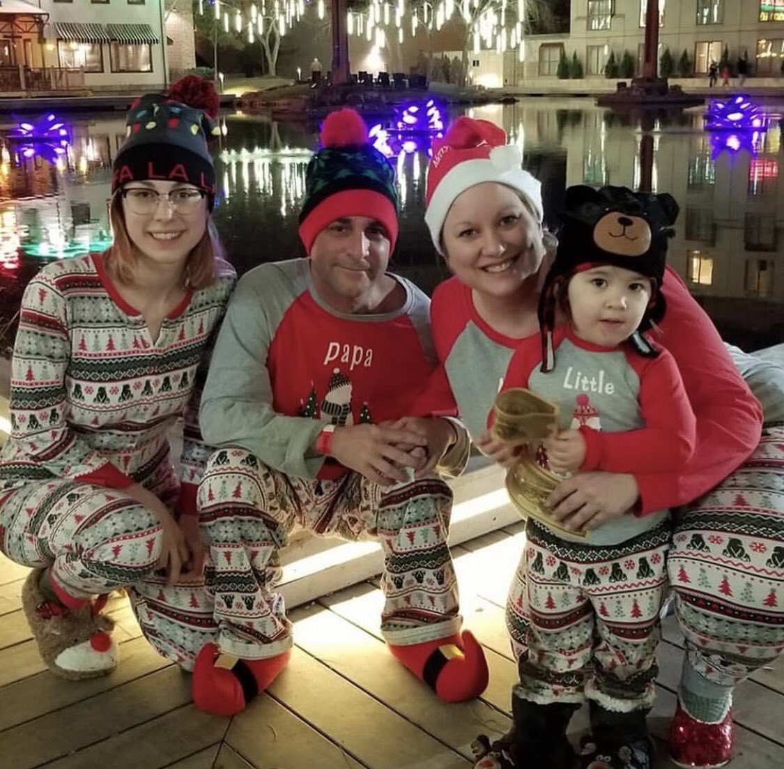 3 days left of trips to the North Pole! 🚂

Tell Santa how great of a Christmas you had 🎅🏽

stlthepolarexpressride.com 🎄