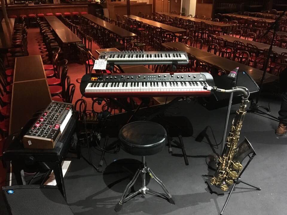 TheMotels's tweet photo. Finished sound check at @coach_house #AreYouReady #GetThereEarly &amp; get the party started with @oliomusic then take the night away with #TheMotels #NYE has nothing over tonight!#LastFewBeautifulDays #WhenIListenToMusic #PartyProfessionals #NewYearsEveEveEveEve #sanjuancapistrano https://t.co/wY2uJEIDJl