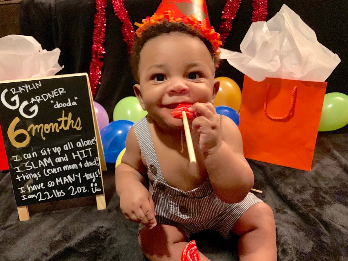ChefGenesisBobo's tweet photo. Literally the cutest baby in all of baby land, wishing my dubu a happy 1/2 birthday 🥰😩🤧#extramommy #boymom #myonlylove #chunkydunkybabies #cutestbabyever https://t.co/ul8usoYRl3