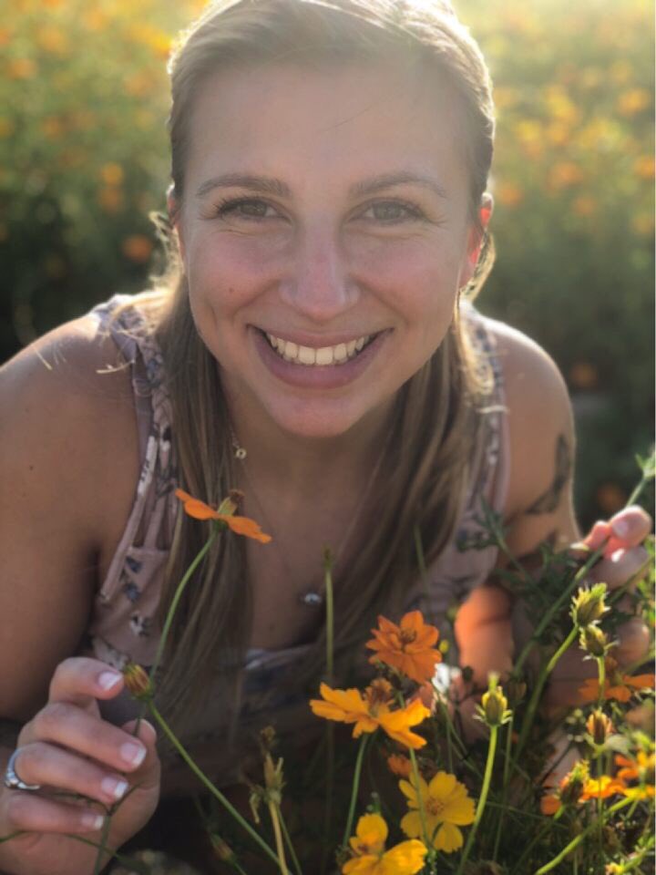 ☆ Exec Spotlights ☆ 
Emily Lindsay 
Position: VP of Philanthropy 
Becoming a Panhellenic woman has surrounded me with inspiring women and has given me the confidence to try and make a difference within my community!