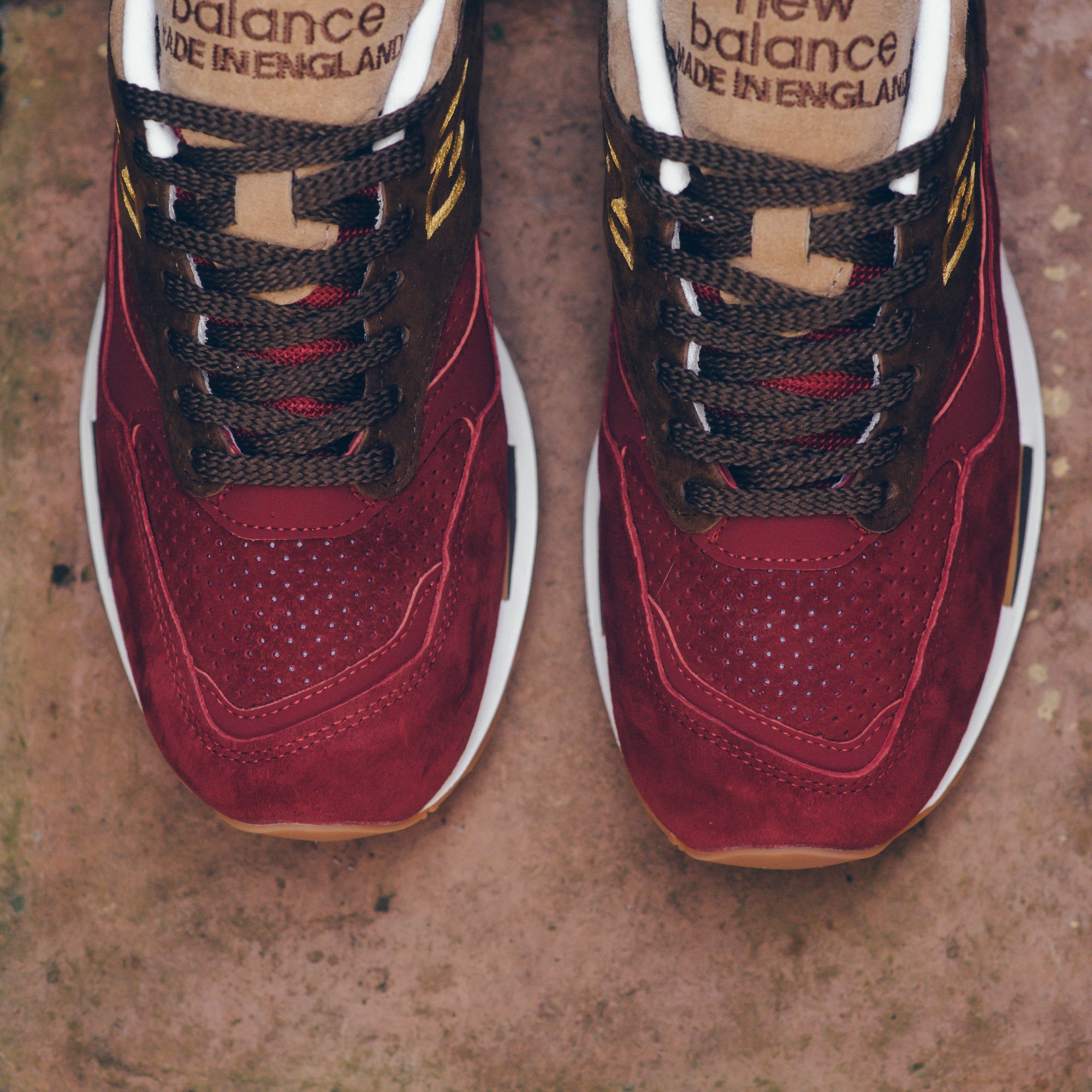 experiencia Ventilación Volcán Sneaker Politics on Twitter: "Available Now :: New Balance M1500RNR -  Red/Brown :: https://t.co/deaUb2g8oR https://t.co/Lh7jIBmWm9" / Twitter