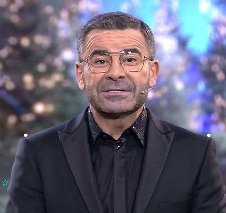 acTTualidad's tweet photo. Encuesta 📊 | #GHDÚO 
¿Te gusta Jorge Javier Vázquez como presentador de Gran Hermano (en cualquiera de sus versiones) ?
RT 🔄 NO
MG ❤️ SÍ
#SomosLaAudiencia28D https://t.co/ADG0iDGHaB