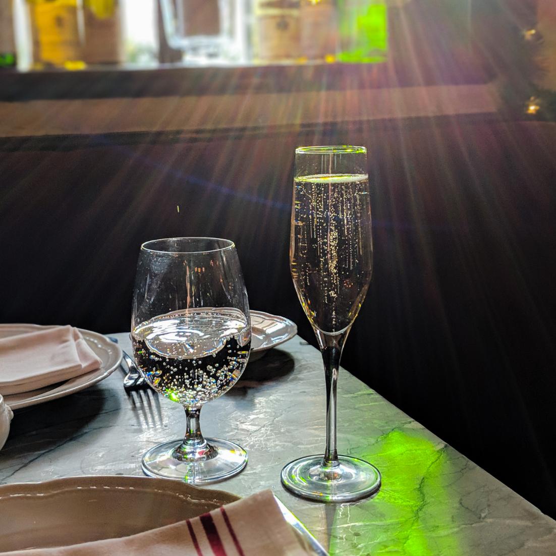 BistroLouis's tweet photo. The only civilized way to begin a meal, clearly.
.
.
.
.
#mybmore #rolandpark #bistronomie #champagne #champagneproblems #dinebmore #baltimorerestaurants #gastrogram #newyearseve #brunch #lunch #dinner #zagat https://t.co/mWdouVmnvm