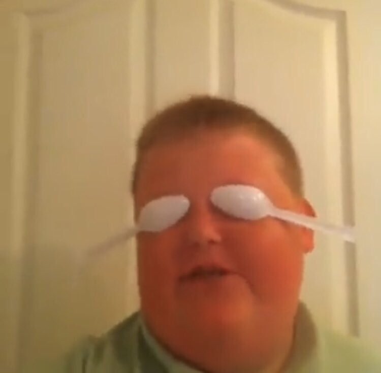 rpdrscreen's tweet photo. Me after watching Bird Box.. https://t.co/2L0uplDg5r