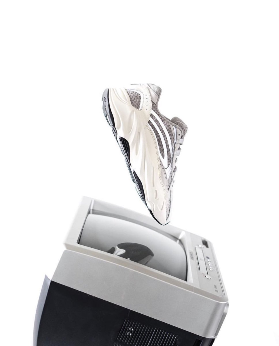 Simple &amp; Clean 🏳️🏳️🏳️
📷 By <a href="/DeShawnO/">DeShawn Oravetz</a> 
#JustUnboxed