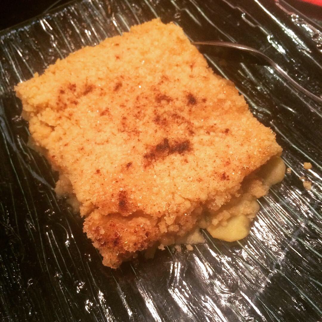 boekankoki's tweet photo. J’ai fermé l’année 2018 avec la recette d’Apple Crumble qui inspirer par @bbcgoodfood 
C’est définitivement n’est pas ma dernière cuisine en 2018, mais c’est la dernière recette que je partage avec vous sur https://t.co/w1GnUmY3D7 ou https://t.co/VxUyNaiCfM (en)
#boekankoki https://t.co/QIq5aVKhOq