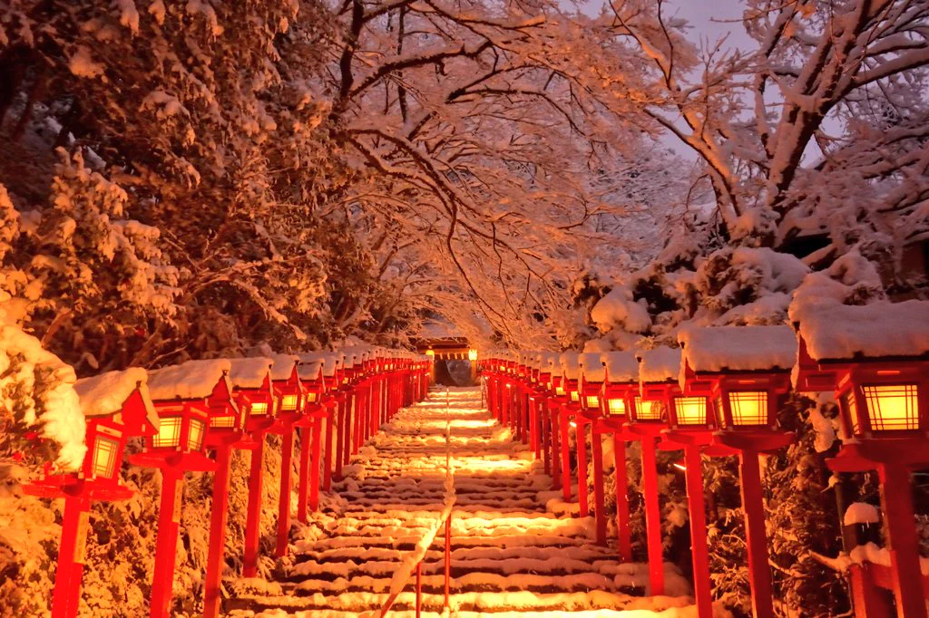 雪景色の貴船神社！！日本は美しいと思わせてくれます！！