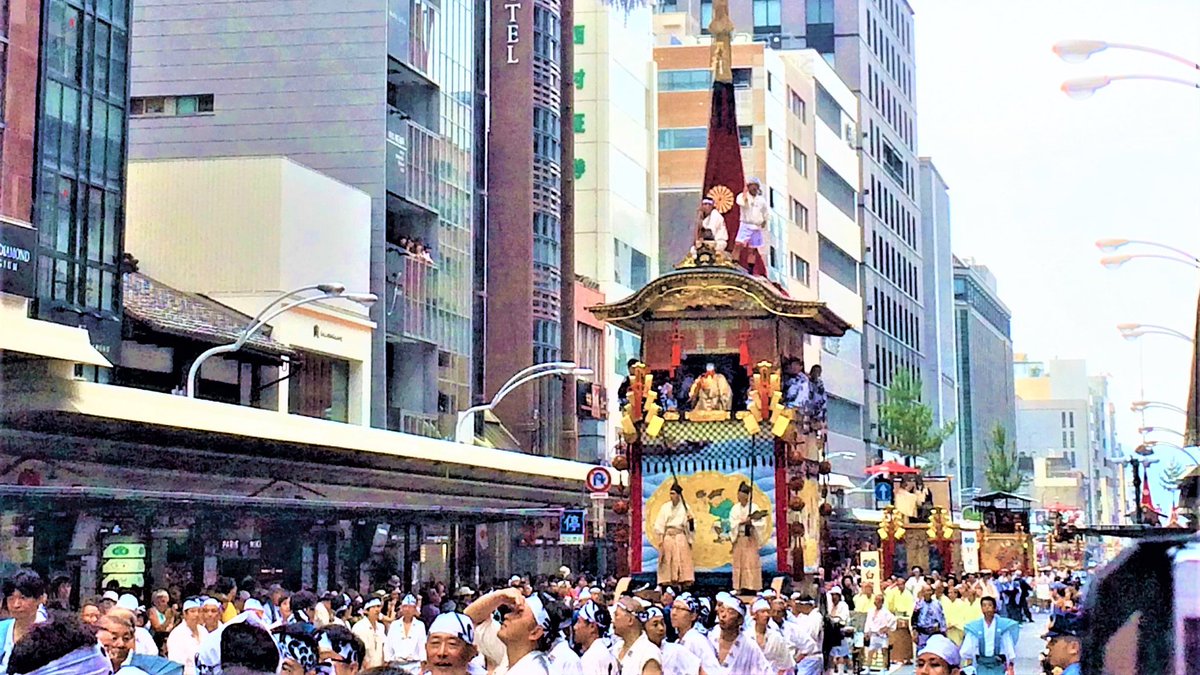 EnrichTourism's tweet photo. Enjoy Summer Festival !  Gion-Matsuri Festival. Don’t miss the exhibition of traditional crafts by historic private houses at several alleys !!!
https://t.co/LbgyEWvI1q
We are Travel Agent in Kyoto. https://t.co/UCgKdofEkw