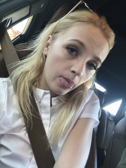 Chilling and about to grab some lunch! 💕🌮 https://t.co/RbAA7nOLZh<a href="/tag/happnewyear2019"class="tags"><span>#happnewyear2019</span></a>