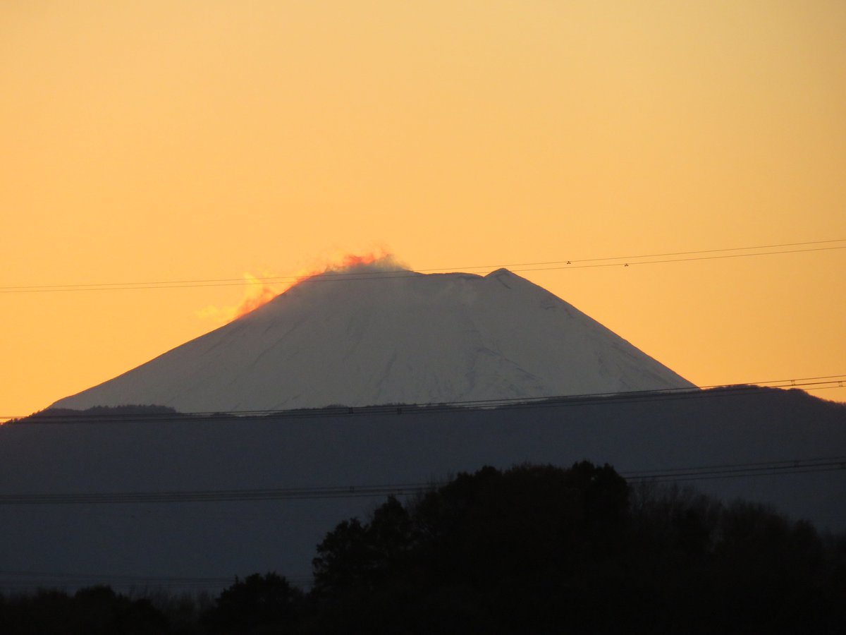 シルエット富士山