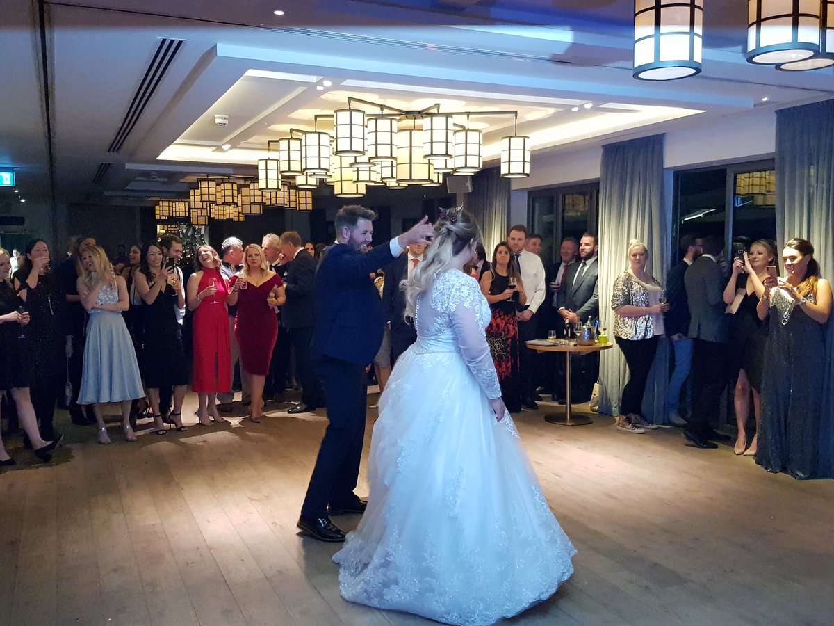 AntReading's tweet image. #jxgwedding