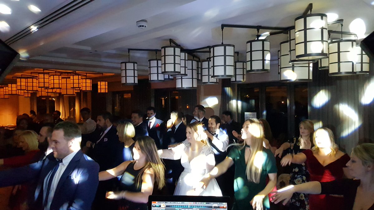 AntReading's tweet image. #jxgwedding