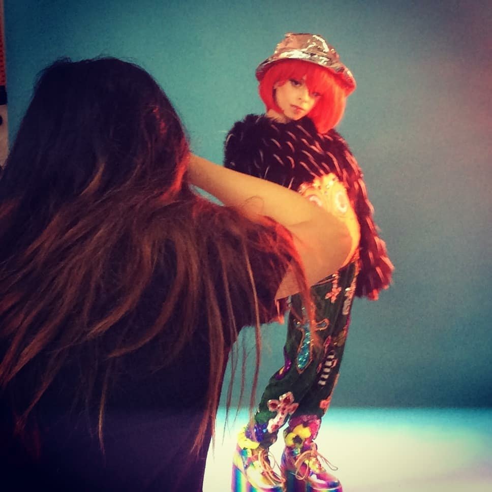 desmond_amazing's tweet photo. BTS photoshoot for @subvrtmag

#subvrtmag #photography
#editorial #clubkid #clubkids #drag #dragartist #dragkid #dragkids #dragmakeup #dragqueen #dragqueens #dragrace #fashion #gay #genderbender #genderfluid #klubkids #lgbt #lgbtq #lovewins #model #mua #nycdrag #desmondisamazing https://t.co/nIJpClS79P