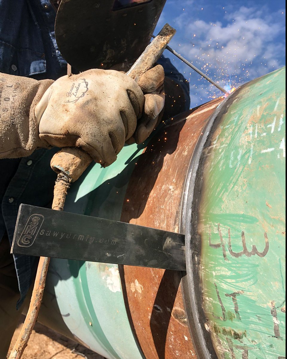 SawyerMFG's tweet image. This is one strong wedge – it can take a beating. Try some out today! #sawyermfg #pipelinetools