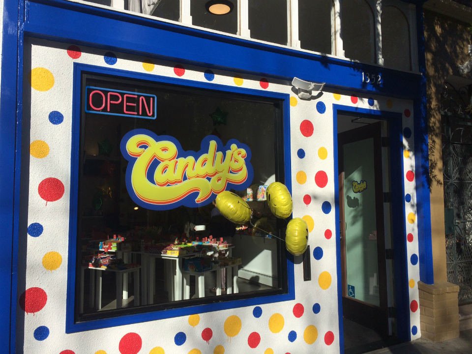 Hoodline's tweet image. Candy's sweet shop makes Upper Haight debut hoodline.com/2018/12/candy-…