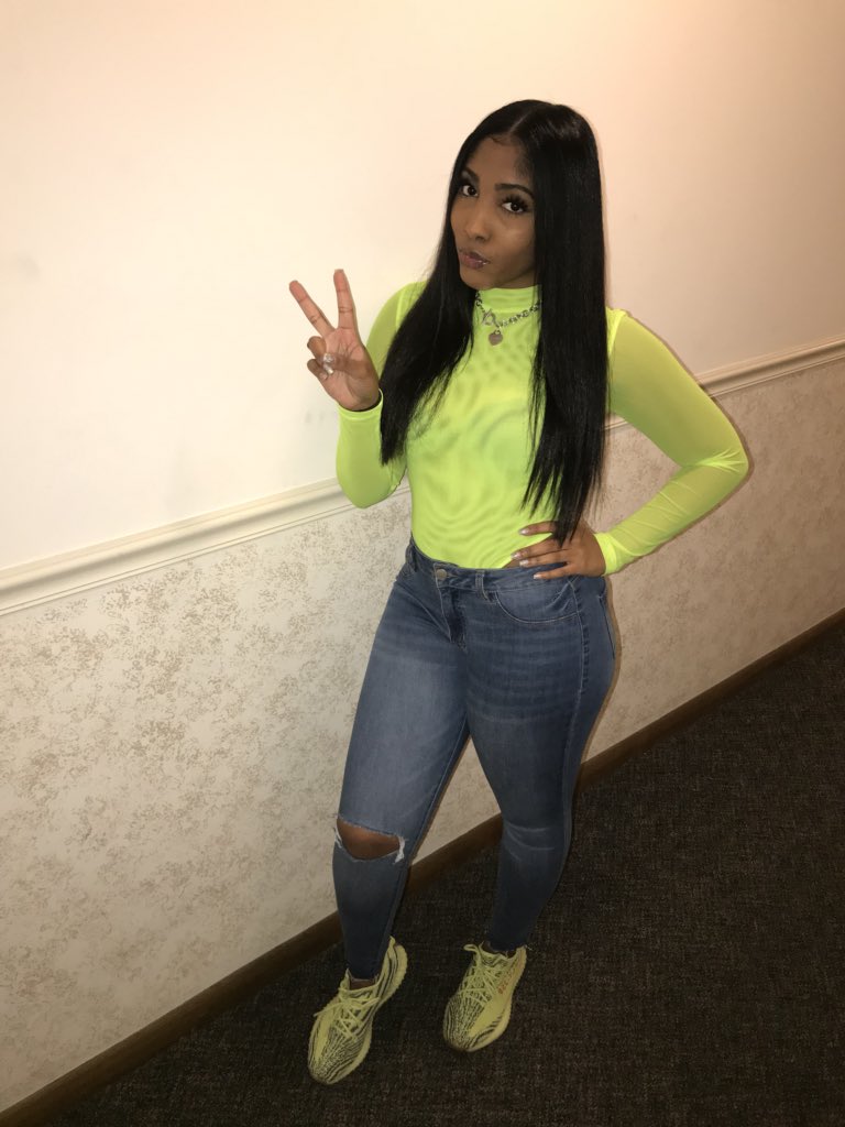 Im_kaylaj's tweet photo. She’s a little too perfect 😌 https://t.co/Dp5rhINLSj