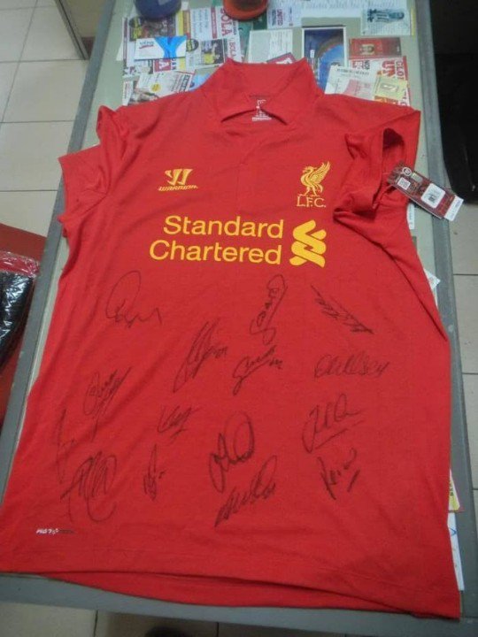 bigandoriginal's tweet photo. Jual Signed Jersey ORI Full-Team 
Liverpool Home 2012-13 (tdk ada sertifikat)
Brand New With Tag
Size L
https://t.co/G51DL2sukA
Rp1,999,999,-
Contact : DM/WA 0818710060 (WA Only)
Terima Kasih 👍🏼

@Jerseyforum
#Jersey4Sale #jerseyoriginal #Liverpool #OriginalJersey https://t.co/1SZR5k6XLw