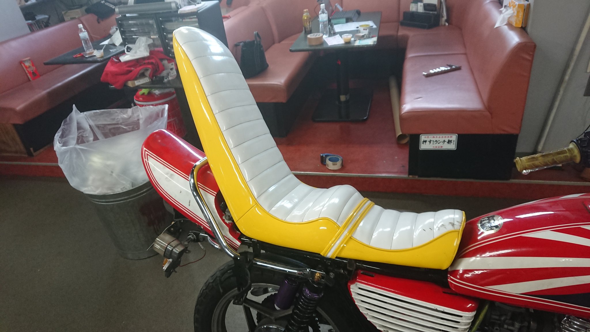 楽天市場】zrx 三段シート（車用品・バイク用品）の通販