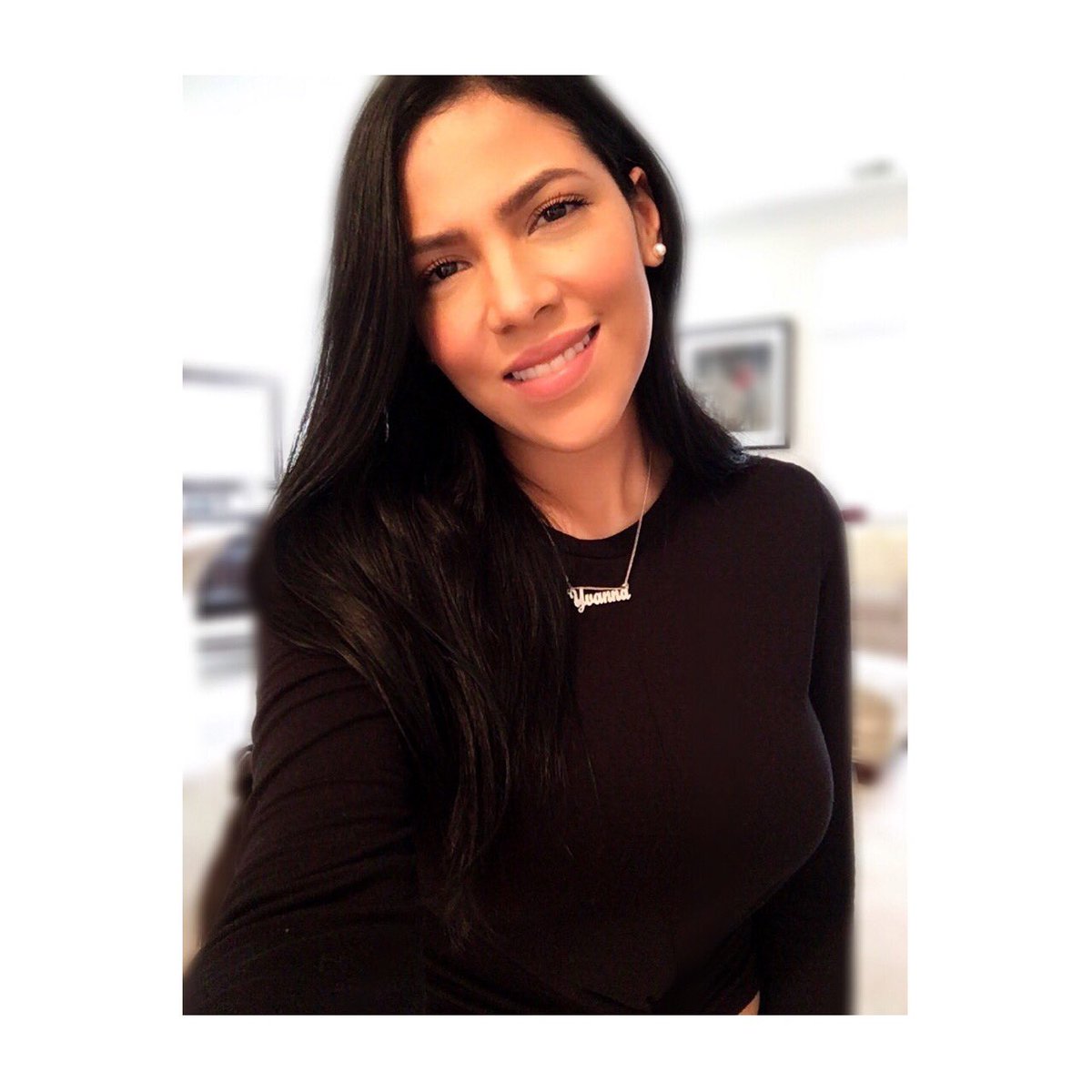 Estoy agradecida por noches que se hicieron mañanas, amigos que se volvieron familia y por sueños que se hicieron realidad.
🌸
#Amando