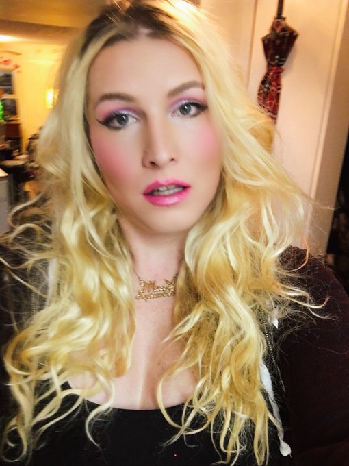 ✨⭐🇨🇦Bambi Bangz🏳️‍⚧️⭐✨ - 2 pic. #Bimbo #Bimbofication #BigBoobs #Blonde #Barbie https://t.co/Zw0yXPFJRA