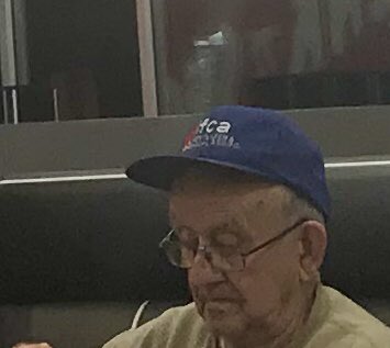 FredButt6's tweet photo. Old School @ILFERTCHEM 1980’s hat at Steak n Shake #Watseka tonight https://t.co/BTd6twOAB5