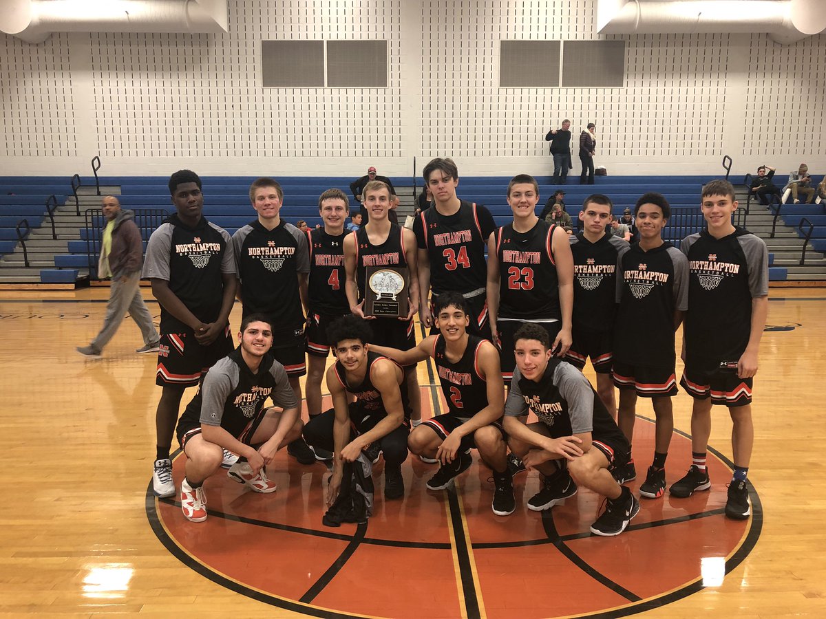 kkidsbasketball's tweet photo. Salisbury Holiday Tournament Champions. 🏀 🏆 
Kkids 47 - Quakertown 32
@DonteRodriguez_ 15 points
@zgula22 12 points https://t.co/KLSFBkSsV8