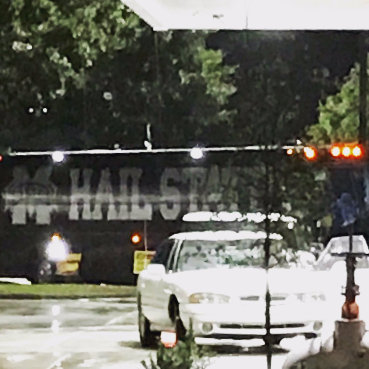 MerDickerson's tweet photo. Comin’ @ ya #OutbackBowl #hailstate @HailStateFB https://t.co/bBlHjojuyR