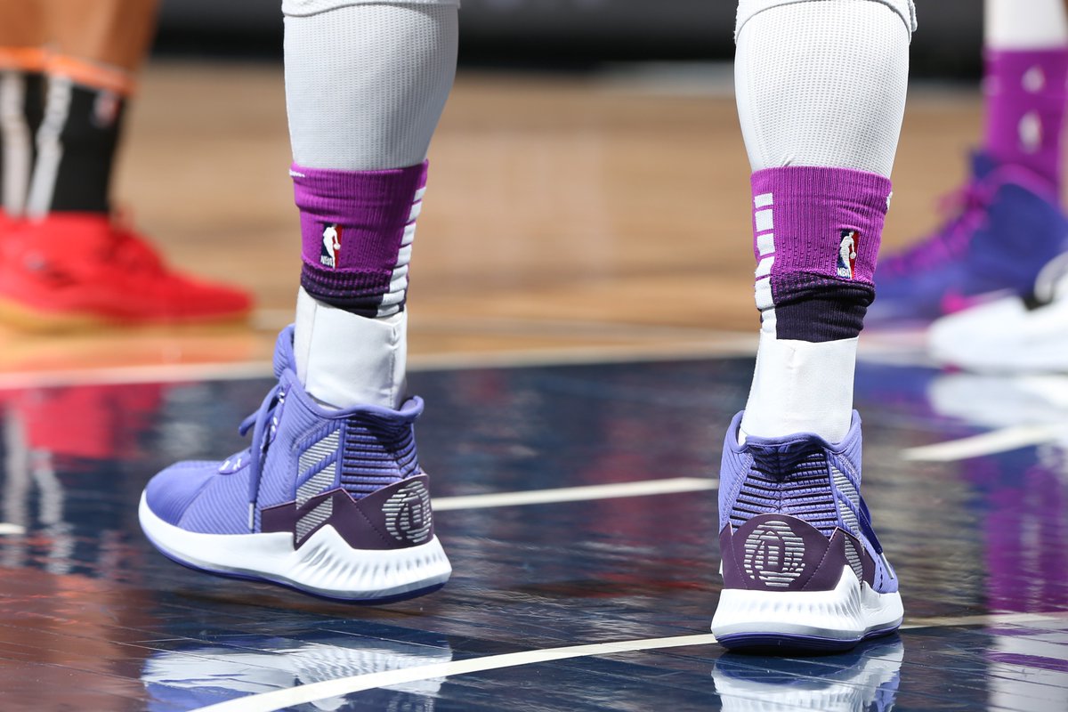 B/R Kicks on X: .@BeMore27 wearing the Adidas adiZero Rose 1 “Simeon”   / X