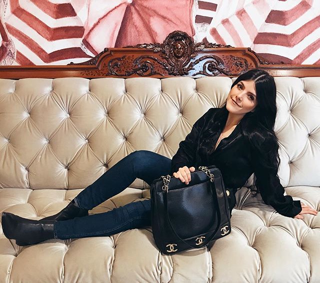 When someone reminds you your vaca is almost over! 😏 #mood Save 15% through the new year with code 2019. Top <a href="/hm/">H&M</a> jeans <a href="/madewell/">Madewell</a> boots <a href="/chineselaundry/">Chinese Laundry</a> #friday #friyay #chanel #chanelforsale #fridaymood bit.ly/2Q8G38c