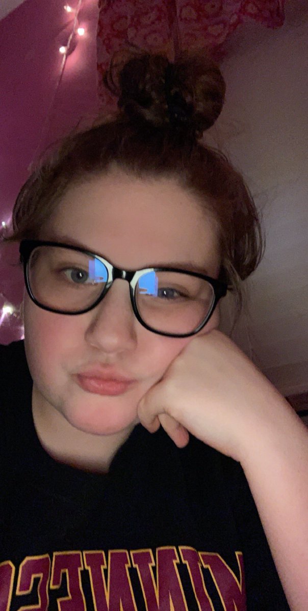 vscoIawIey's tweet photo. hey you should follow me already😔💗
#prettymuchconfident @PRETTYMUCH https://t.co/wGFadXhC5L