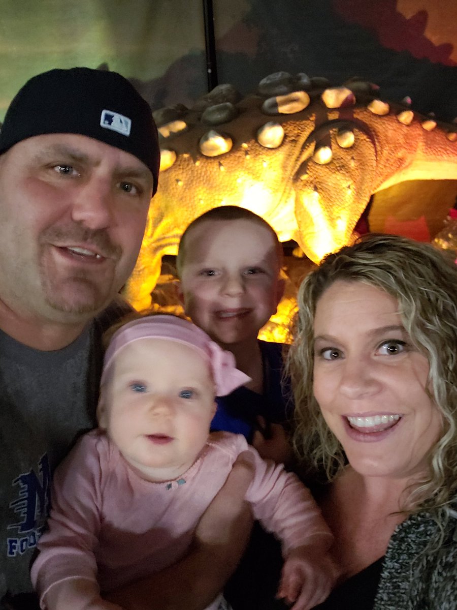 MrsPerry_MPE's tweet image. Jurassic quest! My kids loved it! #alwayseducating #perrykids