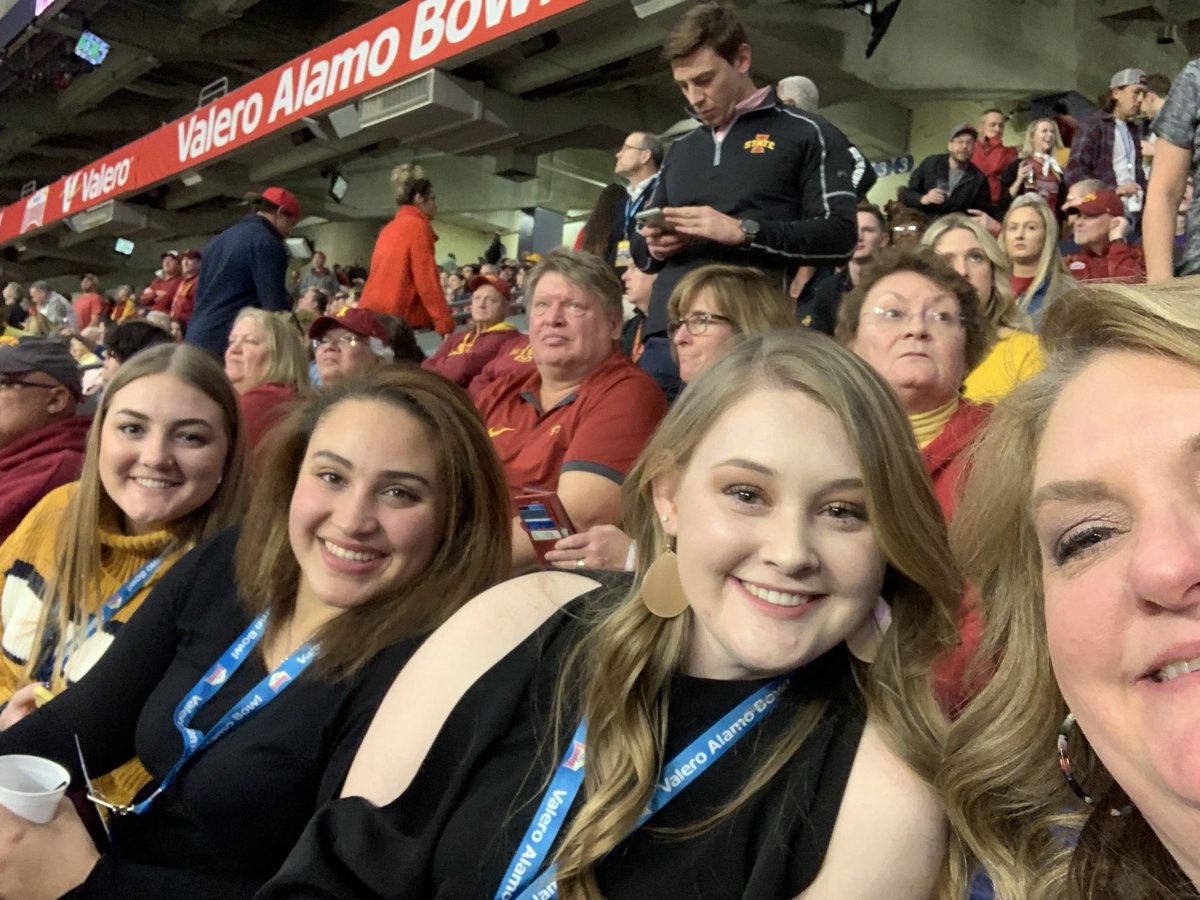 marhampton's tweet photo. #ValeroAlamoBowl with my favorite gals https://t.co/18G5kXyERQ
