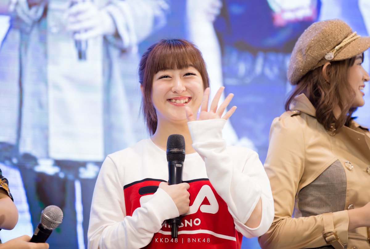 KKD0048's tweet photo. 😁😁 #IzurinaBNK48 #BNK48 https://t.co/2HDiMRZnYv