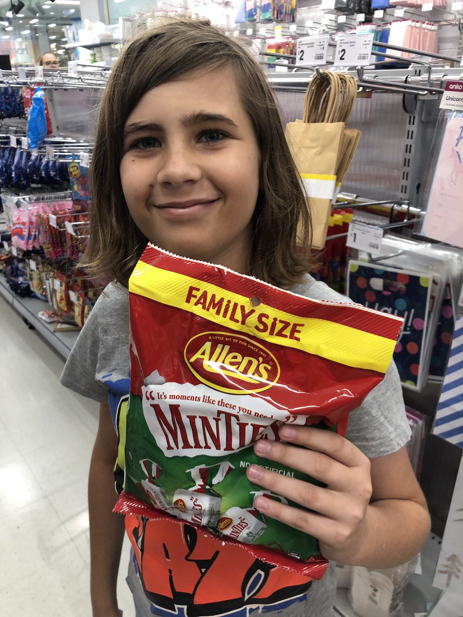 getcleanup's tweet image. Just used our Mommy Madness Minute app in Kmart to “help” Mister 12 choose a bag of candy with some of his Xmas money. It took a RECORD 35 seconds!