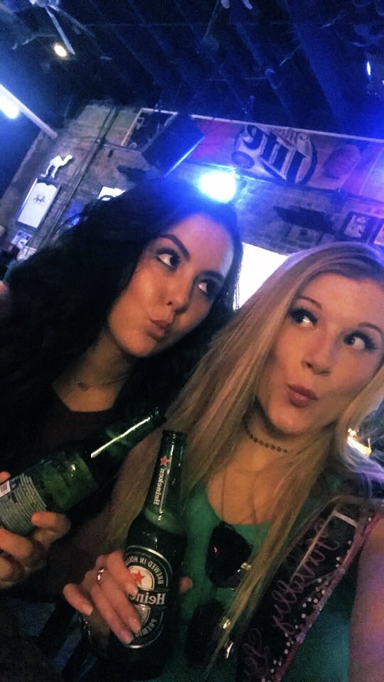 ConnorBrendan's tweet photo. happy 22nd birthday to my amazing BFF!!! ILYSM ✨🍾🥂🎉 we’ve come a long way since freshman year lol 💜💜 https://t.co/rspp4Idcwd