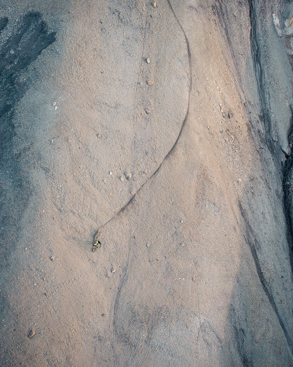 Freeride_Ent's tweet photo. Snow or dirt, which kind of big mountain riding do you prefer?
.
🎬 Book of John J
📷@scottserfas
🏃@shinbiyajima
-
🎬 North of Nightfall
📷 @blakejorgenson
🏃@camzink
.
#freerideentertainment #contentwithoutborders #creativecontentstudio https://t.co/PS5afcGVYM