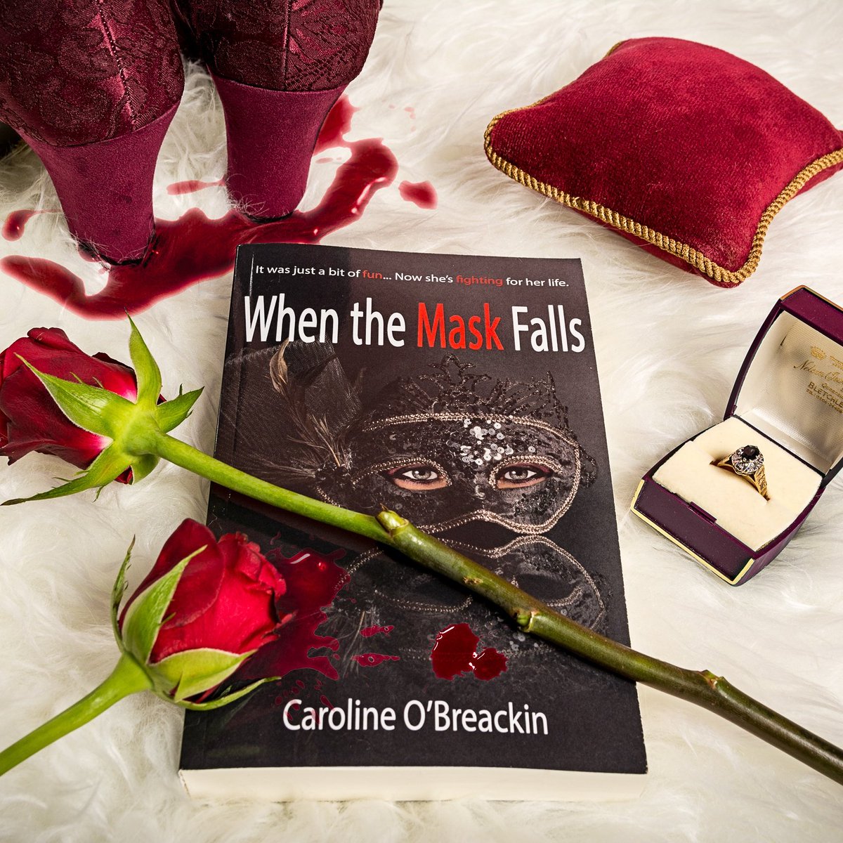 Making room for my next book!

Save! 50% on the next 50 Hardbacks and 100 Paperbacks sold. Hurry, going fast!

bit.ly/2AlDg6z

"Breaking free from the mundane has never been so life-threatening. I'm mightily impressed." Gerard Brennan #booksale #crimethriller