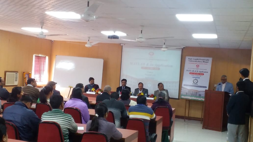 oistbpl's tweet image. #OrientalCollege #Faculty_Development_Program on #MATLAB @ Oriental