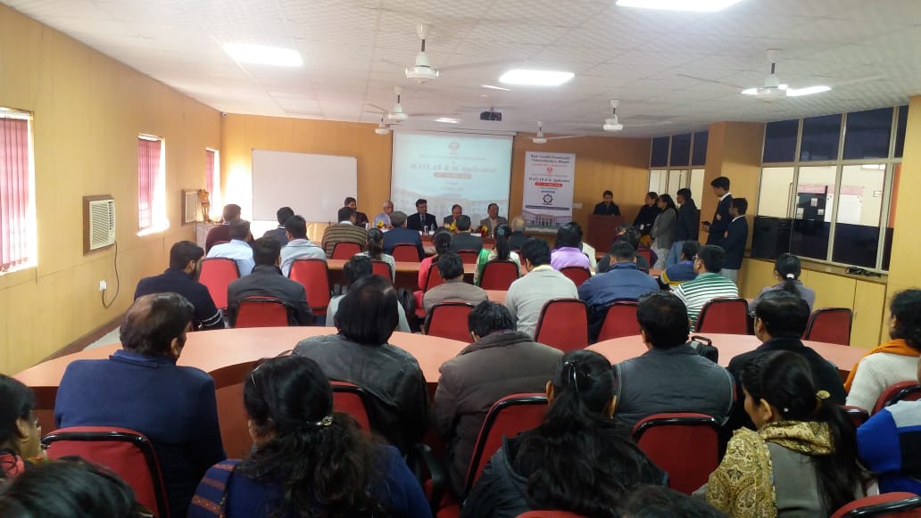 oistbpl's tweet image. #OrientalCollege #Faculty_Development_Program on #MATLAB @ Oriental