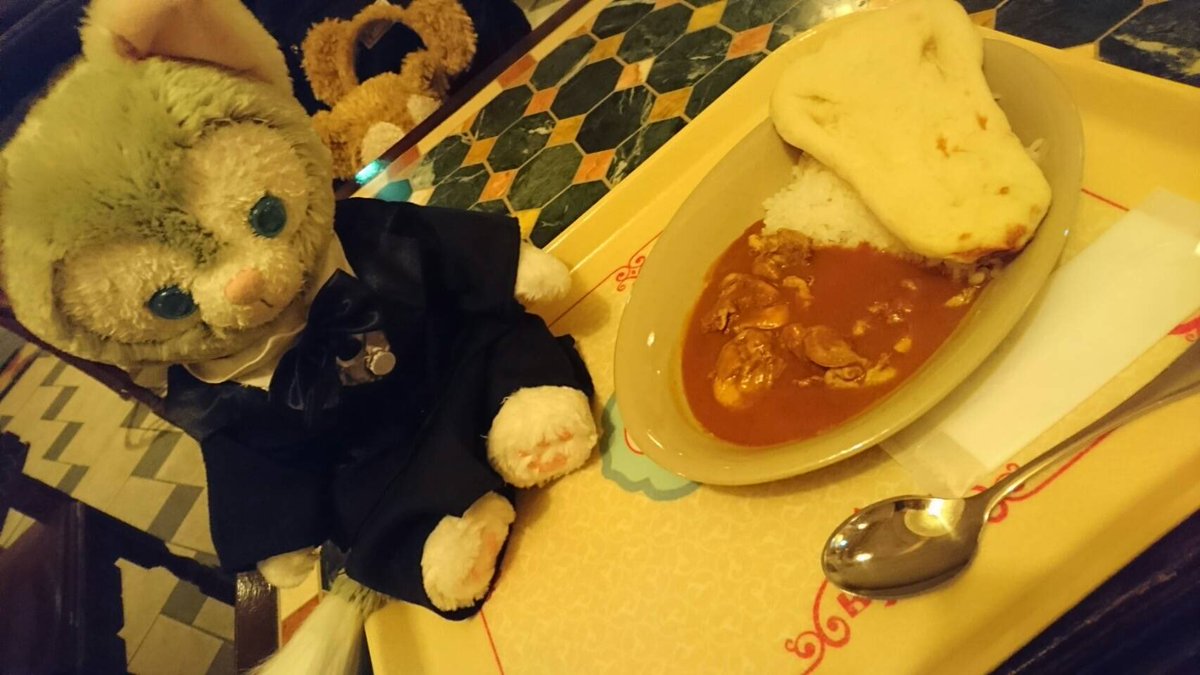 進藤あまね 東京ディズニーシー食べ物編 6年ぶりにディズニーにきて昔も食べたターキー食べれました カレーは私の大好きな甘口です ずっと食べたかったリトルグリーンまんも食べれちゃいました