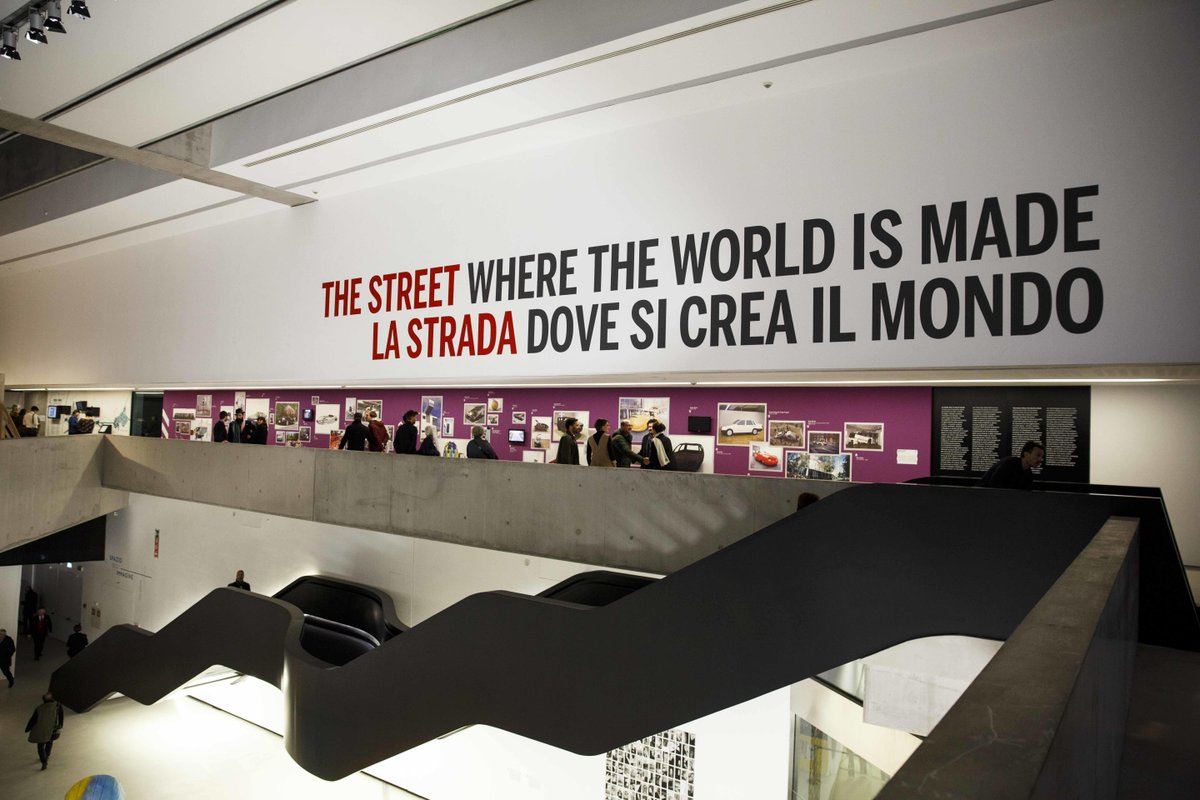 Museo_MAXXI's tweet photo. Le visioni di #LowFormExhibit, il racconto urbano con #LaStradaAlMAXXI, la ricerca fotografica di #PaoloPellegrinExhibit, la sferzante ironia di #ZerocalcareAlMAXXI e tanto altro: le mostre del museo ti aspettano per accompagnarti nel contemporaneo! >>https://t.co/cojh4X5DzS https://t.co/tjosavzxLE