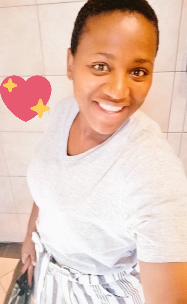 Matshotetsi's tweet image. Good morning Mzansi, would like to wish you all a a fantastic Saturday #LastSaturdayof2018 #2018Loading #selflove #mamakaZama