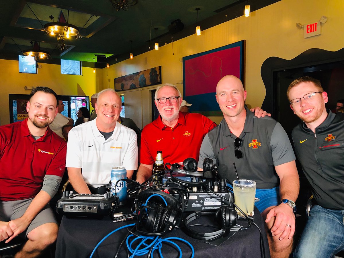 JWcyclonestv's tweet photo. Couldn’t be more proud to work with these guys and our great @CycloneFB coaches and players. Thank you CycloneNation! It’s been an incredible season. And your support means everything. https://t.co/kNSY085IYq