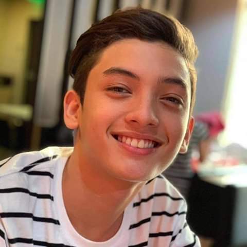 Jessaminute__'s tweet photo. Lord, Wag niyo po sana hayaang ma baliwala ang sarkripisyo ng batang ito. Bless this humble and selfless boy right here Lord. I pray Lord God na I reserved mo po para sa kanya ang isang spot sa big 4 deserve niya po yun. AMEN. https://t.co/TgDmI4aMpS
